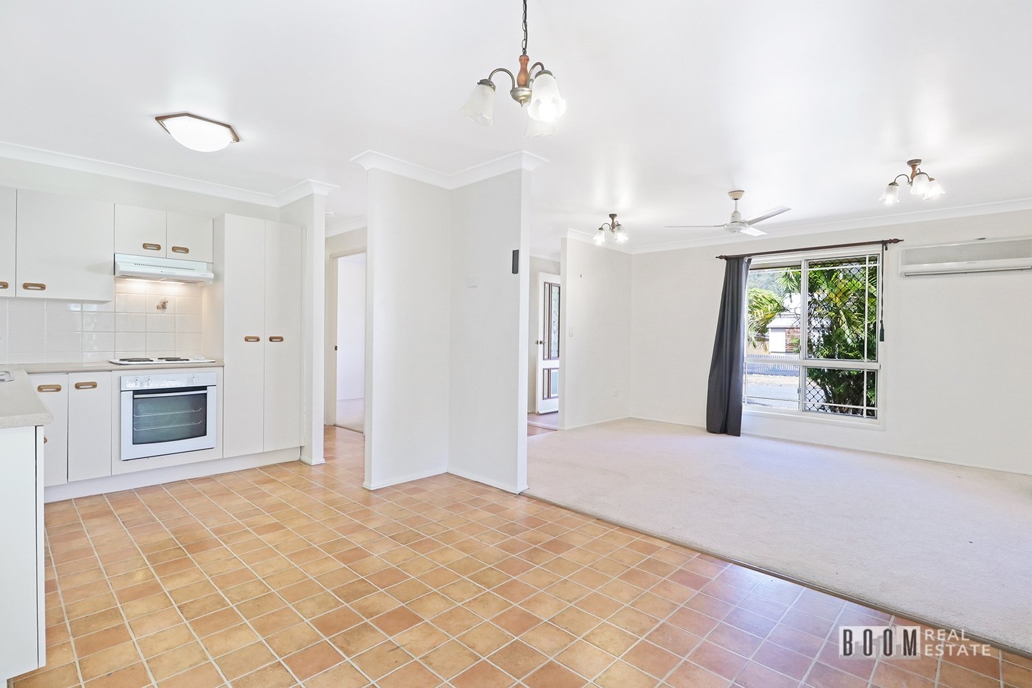 15 Mackay Street, Lakes Creek - Thumbnail 2