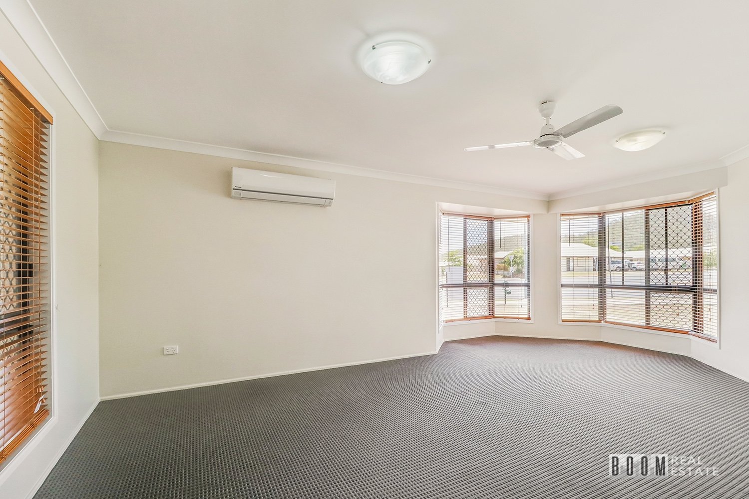 16 Nagle Drive, Norman Gardens - Thumbnail 3