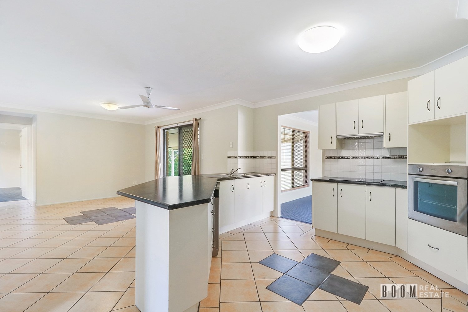 16 Nagle Drive, Norman Gardens - Thumbnail 4