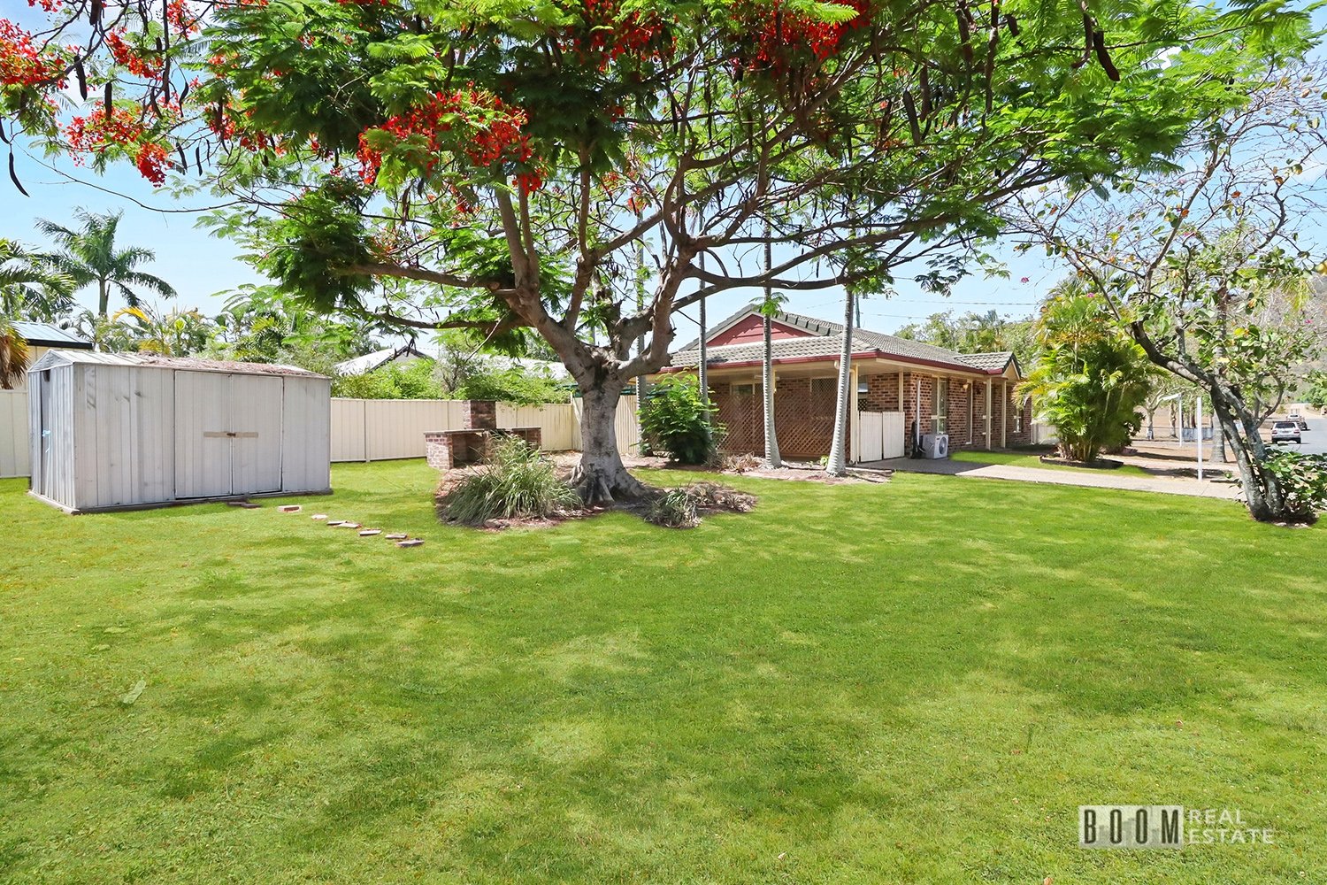 15 Mackay Street, Lakes Creek - Thumbnail 4