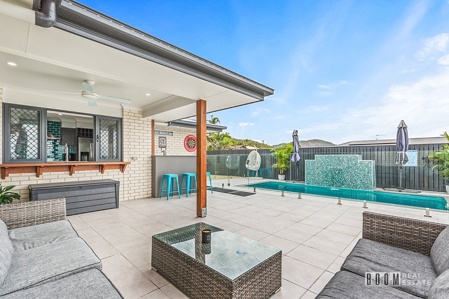 9 Rosewood Drive, Norman Gardens - Thumbnail 2