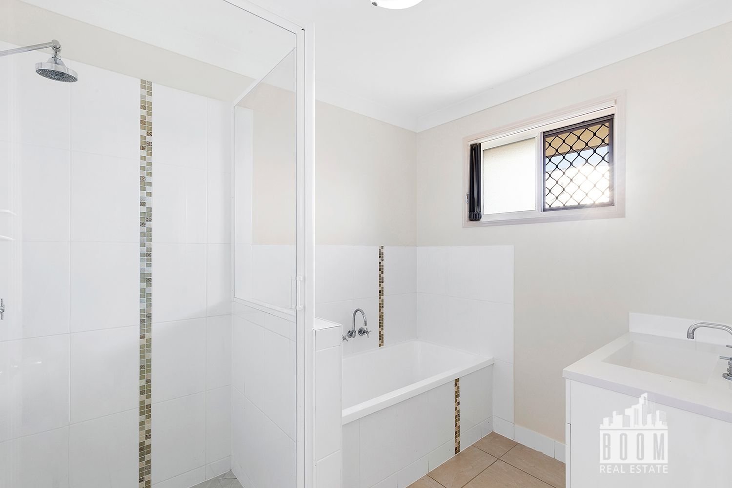 17 Cherryfield Road, Gracemere - Thumbnail 8
