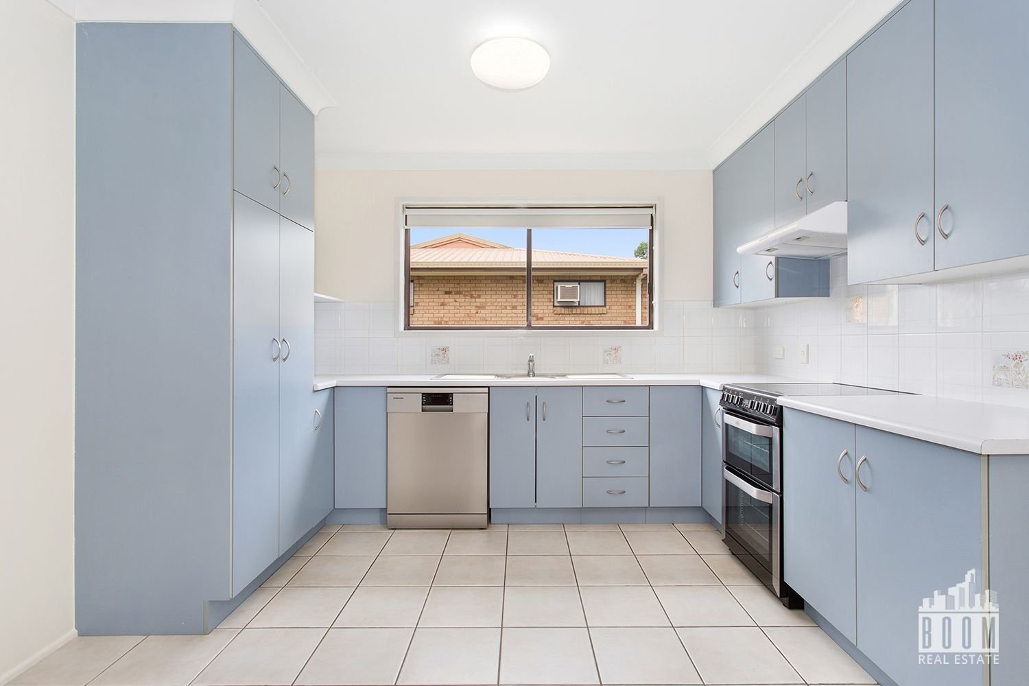 25 Kingfisher Parade, Norman Gardens - Thumbnail 3
