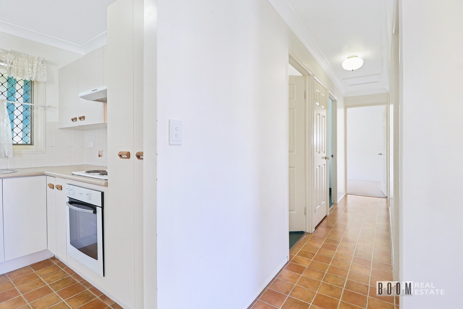 15 Mackay Street, Lakes Creek - Thumbnail 6