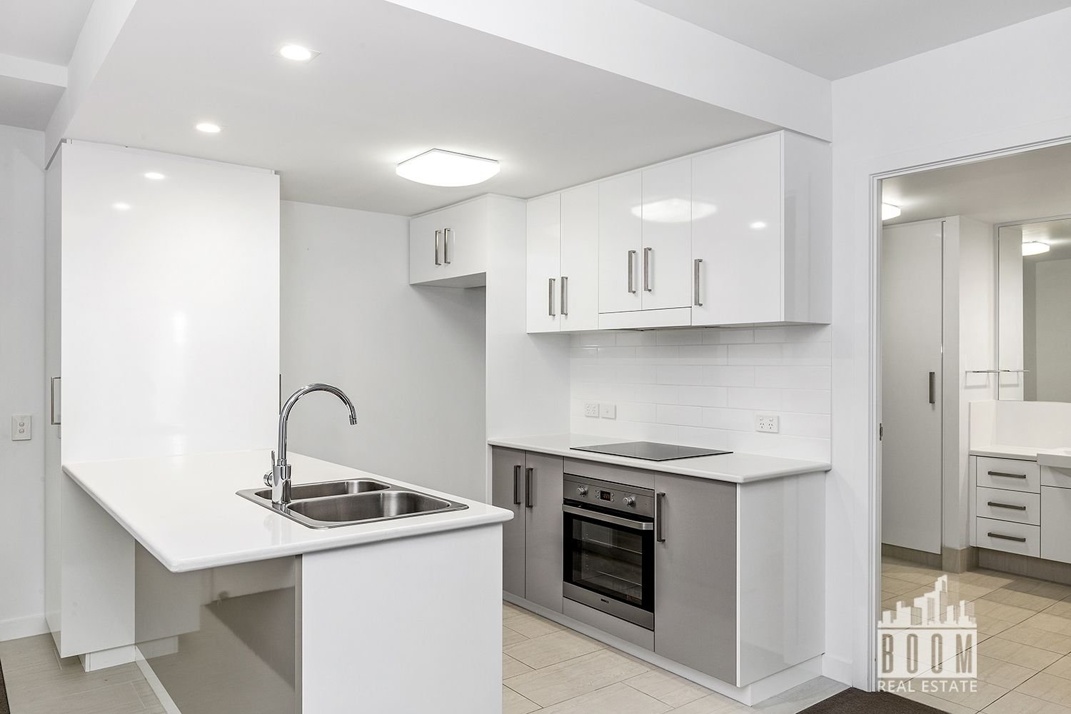 202/2-4 Victoria Parade, Rockhampton City - Thumbnail 5