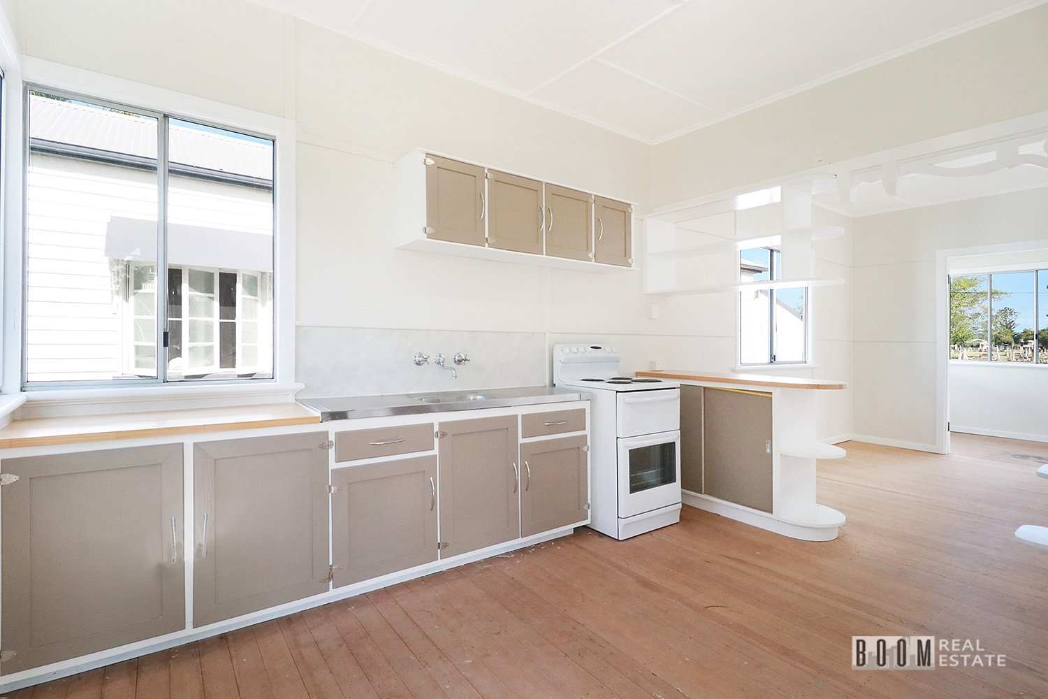 54 Prospect Street, Allenstown - Thumbnail 3